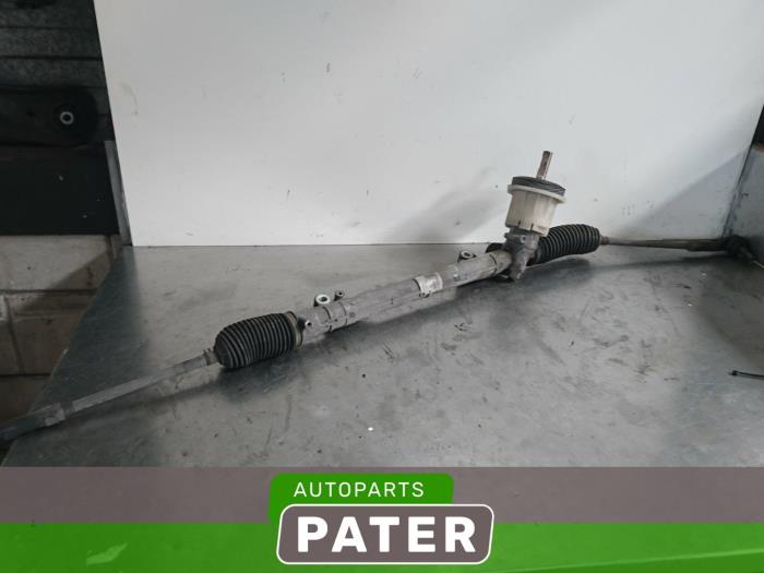 Begagnade Styrbox Renault Clio III (BR/CR) 1.5 dCi 70 Pris € 26,25 Marginaltabell erbjuds av Autoparts Pater