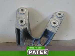 Used Gearbox mount Opel Karl 1.0 12V Price € 26,25 Margin scheme offered by Autoparts Pater