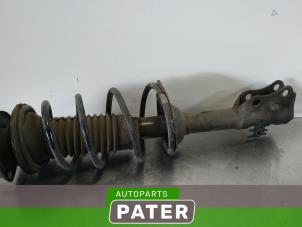 Used Front shock absorber rod, right Toyota Yaris Verso (P2) 1.3 16V Price € 42,00 Margin scheme offered by Autoparts Pater