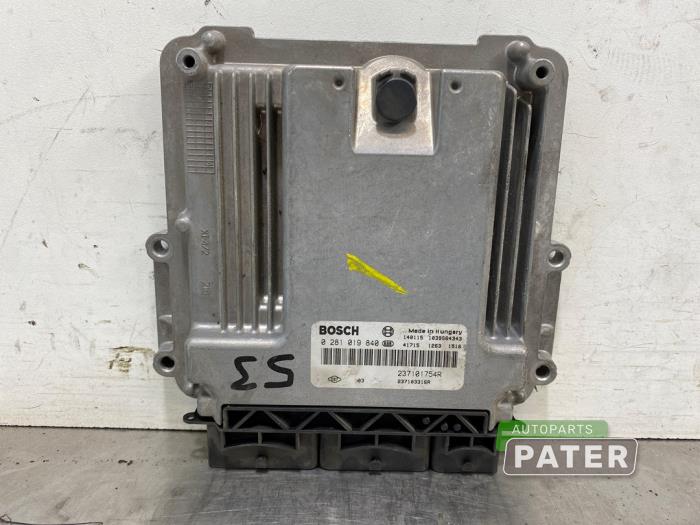 Used Engine management computer Renault Trafic New (FL) 2.0 dCi 16V 90 Price € 107,99 Inclusive VAT offered by Autoparts Pater