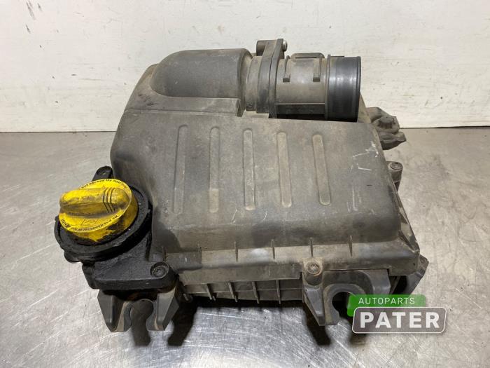 Gebrauchte Luftfiltergehäuse Renault Trafic New (FL) 2.0 dCi 16V 90 Preis € 31,76 Mit Mehrwertsteuer angeboten von Autoparts Pater