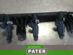 Used Fuel injector nozzle Peugeot 208 I (CA/CC/CK/CL) 1.2 Vti 12V PureTech 82 Price € 78,75 Margin scheme offered by Autoparts Pater