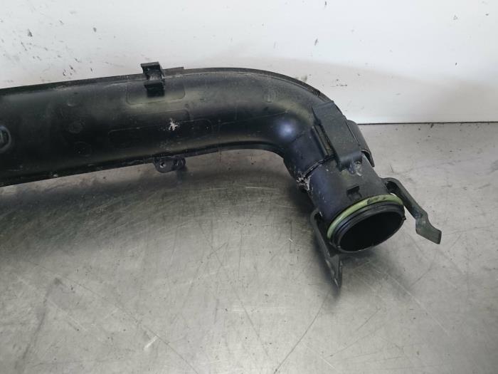 Intercooler Rohr van een Audi A3 Sportback (8VA/8VF) 1.4 TFSI 16V e-tron 2015