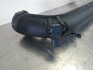 Intercooler Rohr van een Audi A3 Sportback (8VA/8VF) 1.4 TFSI 16V e-tron 2015