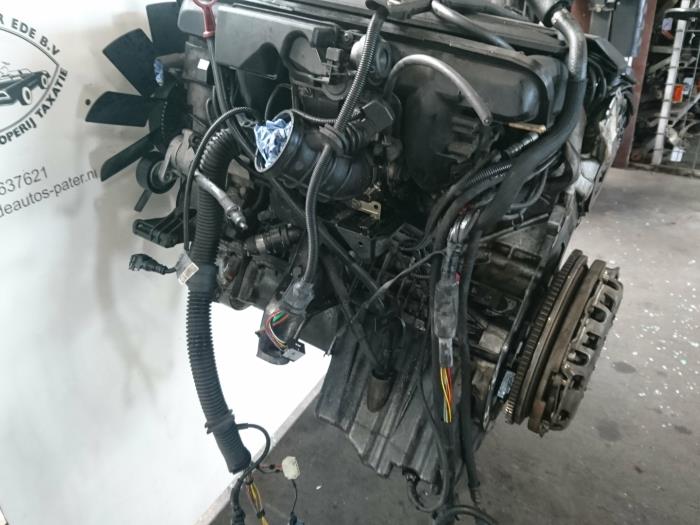 Engine from a BMW 3 serie (E46/4) 320i 24V 1998