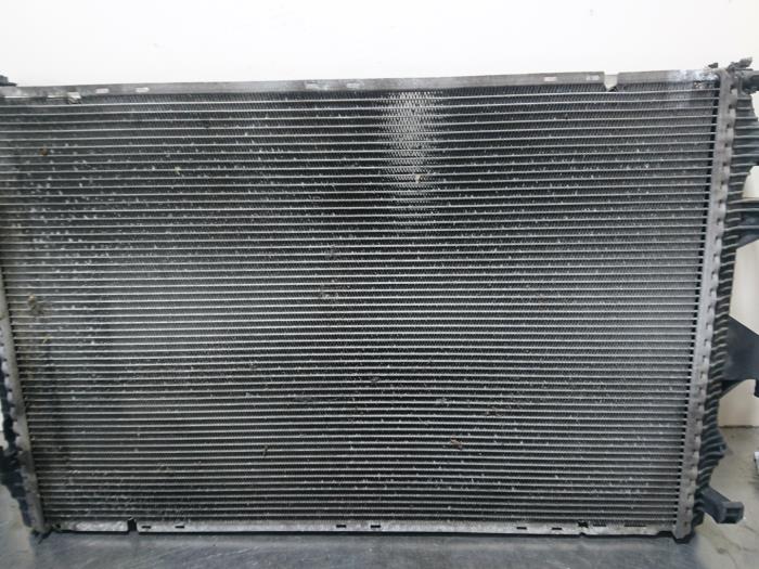 Used Radiator Volkswagen Transporter/Caravelle T5 2.5 TDi Price € 50,82 Inclusive VAT offered by Autoparts Pater