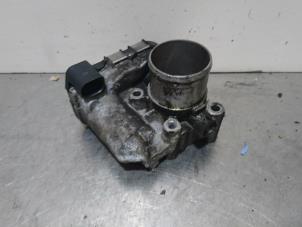 Used Throttle body Renault Trafic New (FL) 2.0 dCi 16V 90 Price € 63,53 Inclusive VAT offered by Autoparts Pater