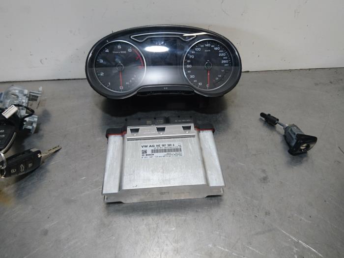 Used Ignition lock + computer Audi A3 Sportback (8VA/8VF) 1.2 TFSI 16V Price € 315,00 Margin scheme offered by Autoparts Pater