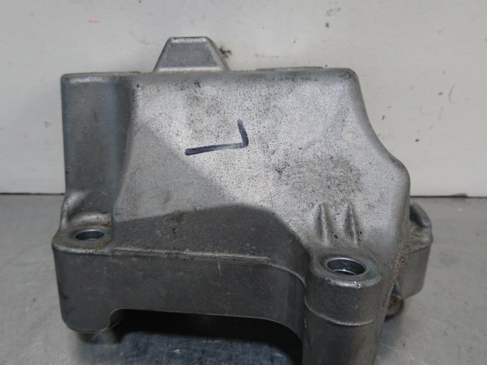 Used Engine mount Audi A3 Sportback (8VA/8VF) 1.2 TFSI 16V Price € 10,50 Margin scheme offered by Autoparts Pater