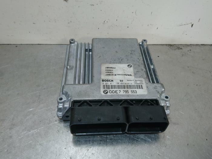 Used Engine management computer BMW 5 serie (E60) 525d 24V Price € 210,00 Margin scheme offered by Autoparts Pater