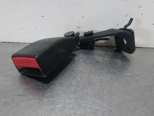 Used Rear seatbelt buckle, left BMW 4 serie Gran Coupe (F36) 418d 2.0 16V Price € 21,00 Margin scheme offered by Autoparts Pater