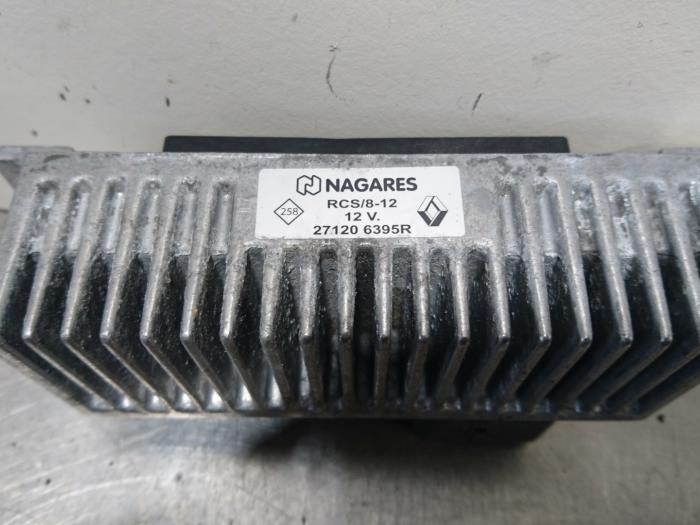 Glow plug relay Renault Trafic 1.6 dCi 125 Twin Turbo 271206395R