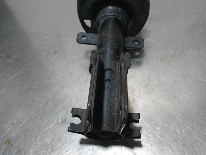 Front shock absorber rod, left Renault Trafic 1.6 dCi 125 Twin 