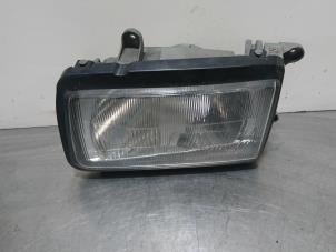 Used Headlight, left Opel Frontera (6B) 2.2 DTI 16V Price € 42,00 Margin scheme offered by Autoparts Pater