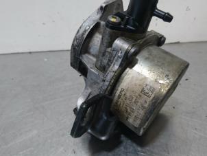Used Vacuum pump (diesel) Renault Clio IV (5R) 1.5 Energy dCi 90 FAP Price € 52,50 Margin scheme offered by Autoparts Pater
