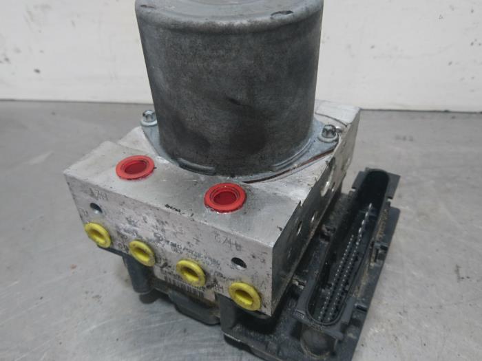 Gebrauchte ABS Pumpe Mercedes B (W245) 2.0 B-180 CDI 16V Preis € 26,25 Margenregelung angeboten von Autoparts Pater
