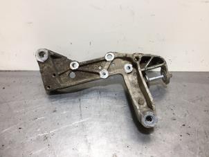 Used Front wishbone support, right Volkswagen Caddy III (2KA,2KH,2CA,2CH) 1.9 TDI Price € 31,50 Margin scheme offered by Autoparts Pater