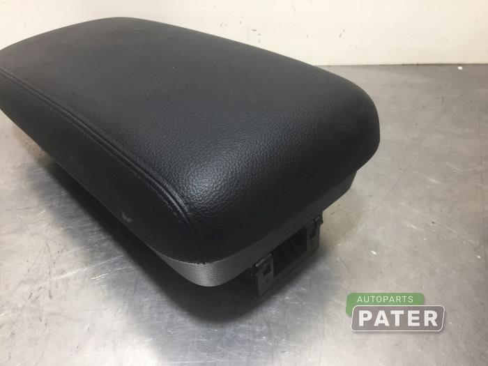 Armlehne Mitsubishi Outlander 2.0 16V PHEV 4x4 - Autoparts Pater