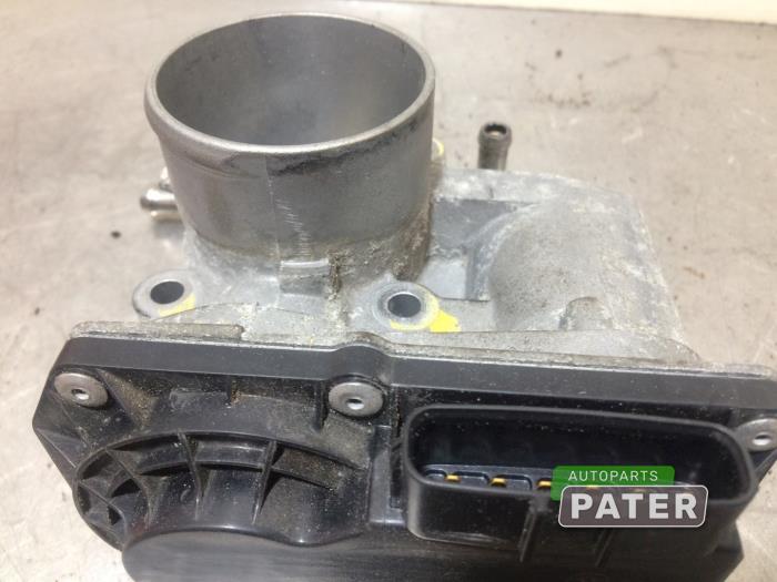 Używane Przepustnica Suzuki Alto 1.0 12V Cena € 31,50 Procedura marży oferowane przez Autoparts Pater