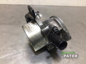 Used Vacuum pump (diesel) Renault Clio IV (5R) 1.5 Energy dCi 90 FAP Price € 42,00 Margin scheme offered by Autoparts Pater