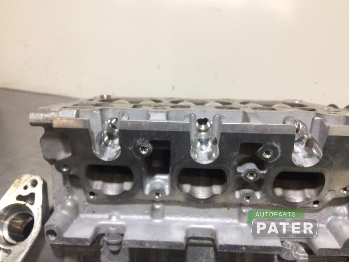 Cylinder head from a Volkswagen Up! (121) 1.0 TSI 12V 2018