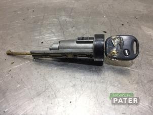Used Ignition lock + key Chevrolet Epica 2.5 24V Price € 31,50 Margin scheme offered by Autoparts Pater