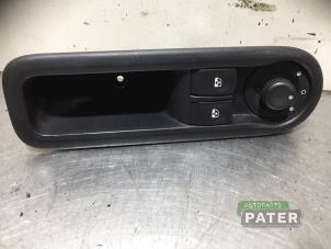 Used Multi-functional window switch Renault Twingo II (CN) 1.2 16V Price € 21,00 Margin scheme offered by Autoparts Pater