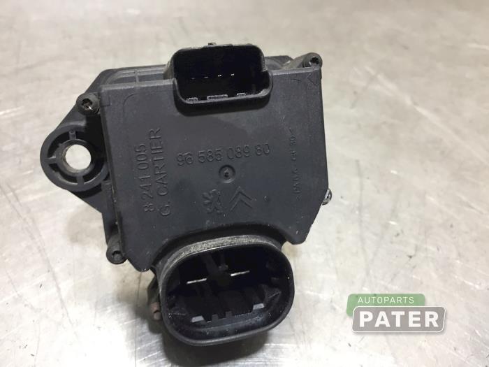 Heater resistor Peugeot 5008 I 1.6 HDiF 16V 9658508980