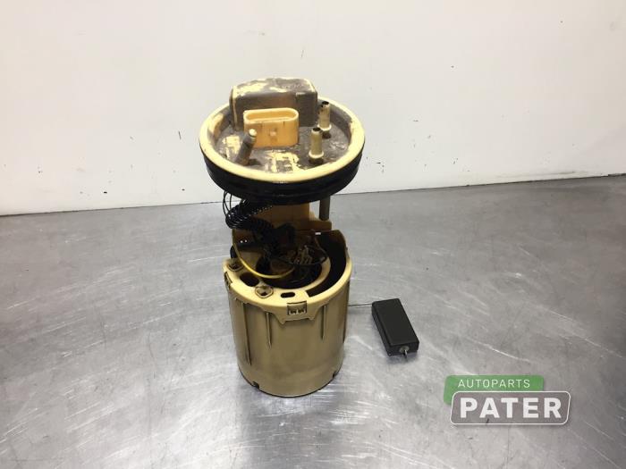 Volkswagen Caddy 04 Pompes carburant électrique stock