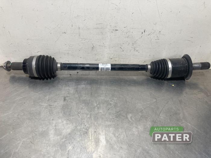 Drive shaft, rear left from a BMW 4 serie Gran Coupe (F36) 418i 1.5 TwinPower Turbo 12V 2019