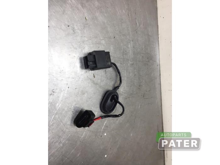 Używane Modul paliwowy ADM Audi A1 Sportback (8XA/8XF) 1.0 TFSI Ultra 12V Cena € 42,00 Procedura marży oferowane przez Autoparts Pater