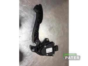 Used Accelerator pedal Renault Master IV (MA/MB/MC/MD/MH/MF/MG/MH) 2.3 dCi 16V Price € 76,23 Inclusive VAT offered by Autoparts Pater