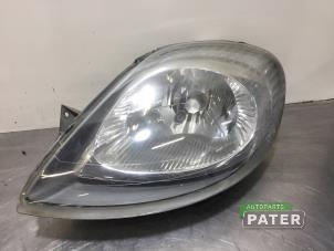 Used Headlight, left Renault Trafic New (FL) 1.9 dCi 100 16V Price € 63,53 Inclusive VAT offered by Autoparts Pater