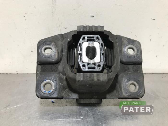 Gearbox mount from a Volkswagen Up! (121) 1.0 12V 60 2015
