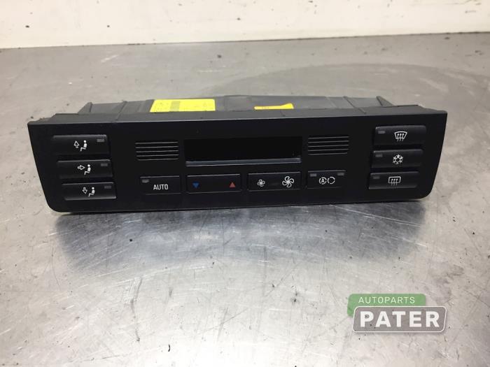 Używane Panel climatronic BMW 3 serie Touring (E46/3) 318i Cena € 42,00 Procedura marży oferowane przez Autoparts Pater