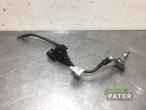 Used Battery pole Volkswagen Up! (121) 1.0 12V eco Load Up Price € 10,50 Margin scheme offered by Autoparts Pater