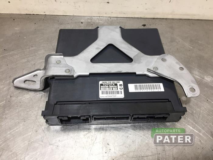 Używane Sterownik Start/Stop Toyota Yaris III (P13) 1.33 16V Dual VVT-I Cena € 63,00 Procedura marży oferowane przez Autoparts Pater