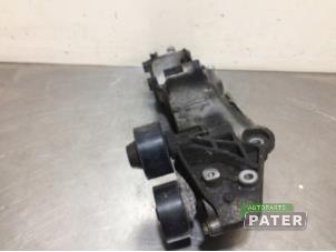 Used Air conditioning bracket Opel Movano 2.3 CDTi 16V FWD Price € 76,23 Inclusive VAT offered by Autoparts Pater