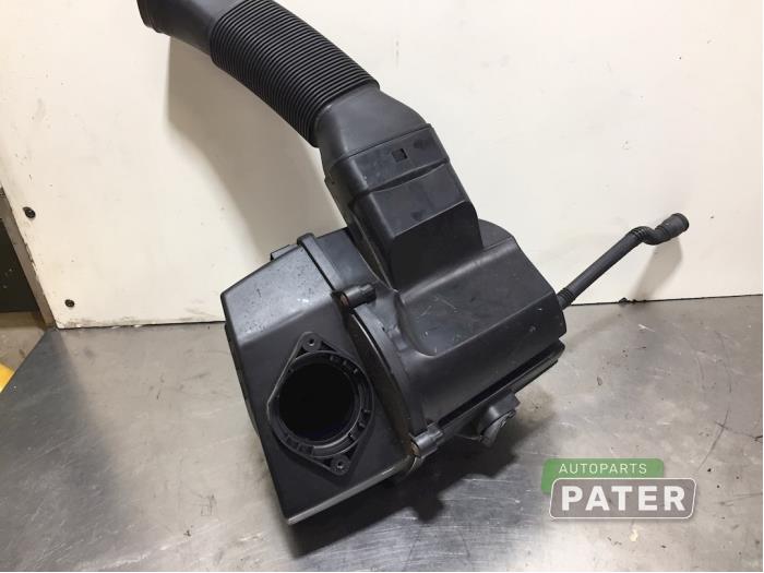 Begagnade Luftfilterhus Seat Ibiza IV SC (6J1) 1.2 TDI Ecomotive Pris € 31,50 Marginaltabell erbjuds av Autoparts Pater