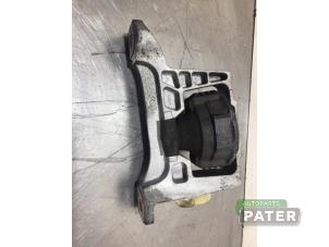 Used Engine mount Ford Transit Connect (PJ2) 1.6 TDCi 16V 75 Price € 47,25 Margin scheme offered by Autoparts Pater