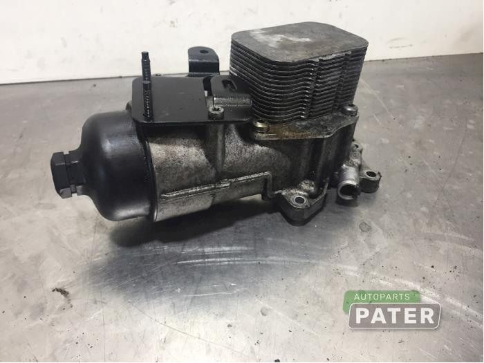 Gebrauchte Ölfiltergehäuse Ford Transit Connect (PJ2) 1.6 TDCi 16V 75 Preis € 50,82 Mit Mehrwertsteuer angeboten von Autoparts Pater