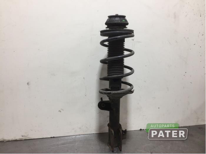 Front shock absorber rod, right from a Nissan Pixo (D31S) 1.0 12V 2010