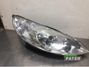 Used Headlight, right Peugeot 407 SW (6E) 2.2 16V Price € 105,00 Margin scheme offered by Autoparts Pater