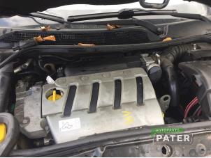 Używane Skrzynia biegów Renault Megane II CC (EM) 2.0 16V Cena € 341,25 Procedura marży oferowane przez Autoparts Pater