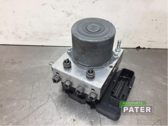 Bloc ABS Volkswagen Polo V (6R), 2009 / 2017 1.4 TDI DPF BlueMotion technology, Berline avec hayon arrière, Diesel, 1.422cc, 55kW (75pk), FWD, CUSA, 2014-03 / 2017-10 (Occasion)