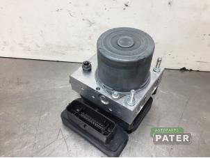 Pompe ABS d'un Volkswagen Polo V (6R) 1.4 TDI DPF BlueMotion technology 2014