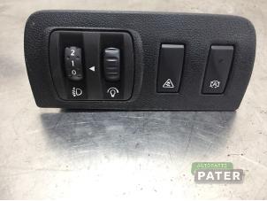 Used Switch (miscellaneous) Renault Megane III Grandtour (KZ) 1.5 dCi 110 Price € 26,25 Margin scheme offered by Autoparts Pater