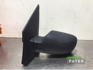 Used Wing mirror, left Ford Fiesta 5 (JD/JH) 1.4 16V Price € 31,50 Margin scheme offered by Autoparts Pater