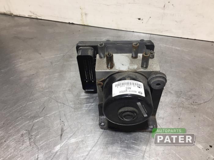 Usagé Pompe ABS Ssang Yong Kyron 2.0 M 200 Xdi 16V 4x2 Prix € 26,25 Règlement à la marge proposé par Autoparts Pater