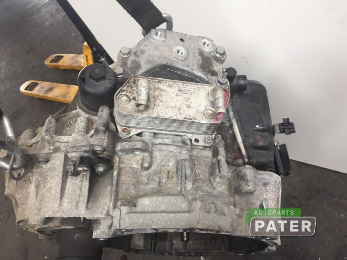 Getriebe van een Volkswagen Touran (1T3) 1.4 16V TSI EcoFuel 2013